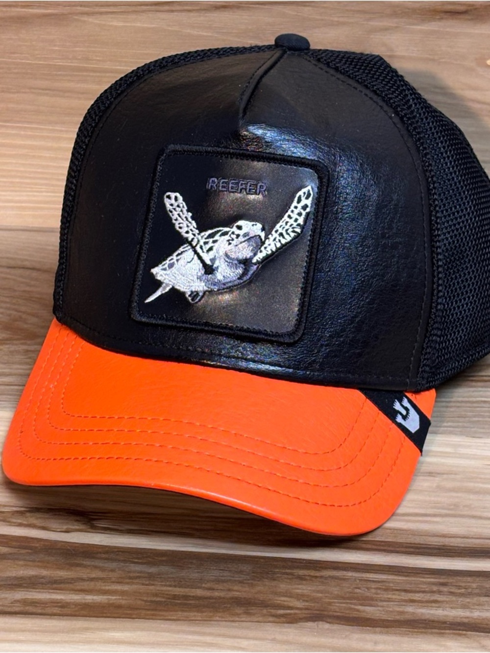 Goorin Bros Trucker Baseball Snapback Hat Cap  Shell Smoke Reefer Turtle Black